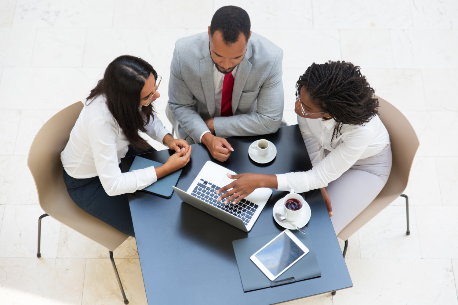 Business Team Working Laptop (1).jpg