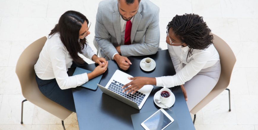 business-team-working-laptop